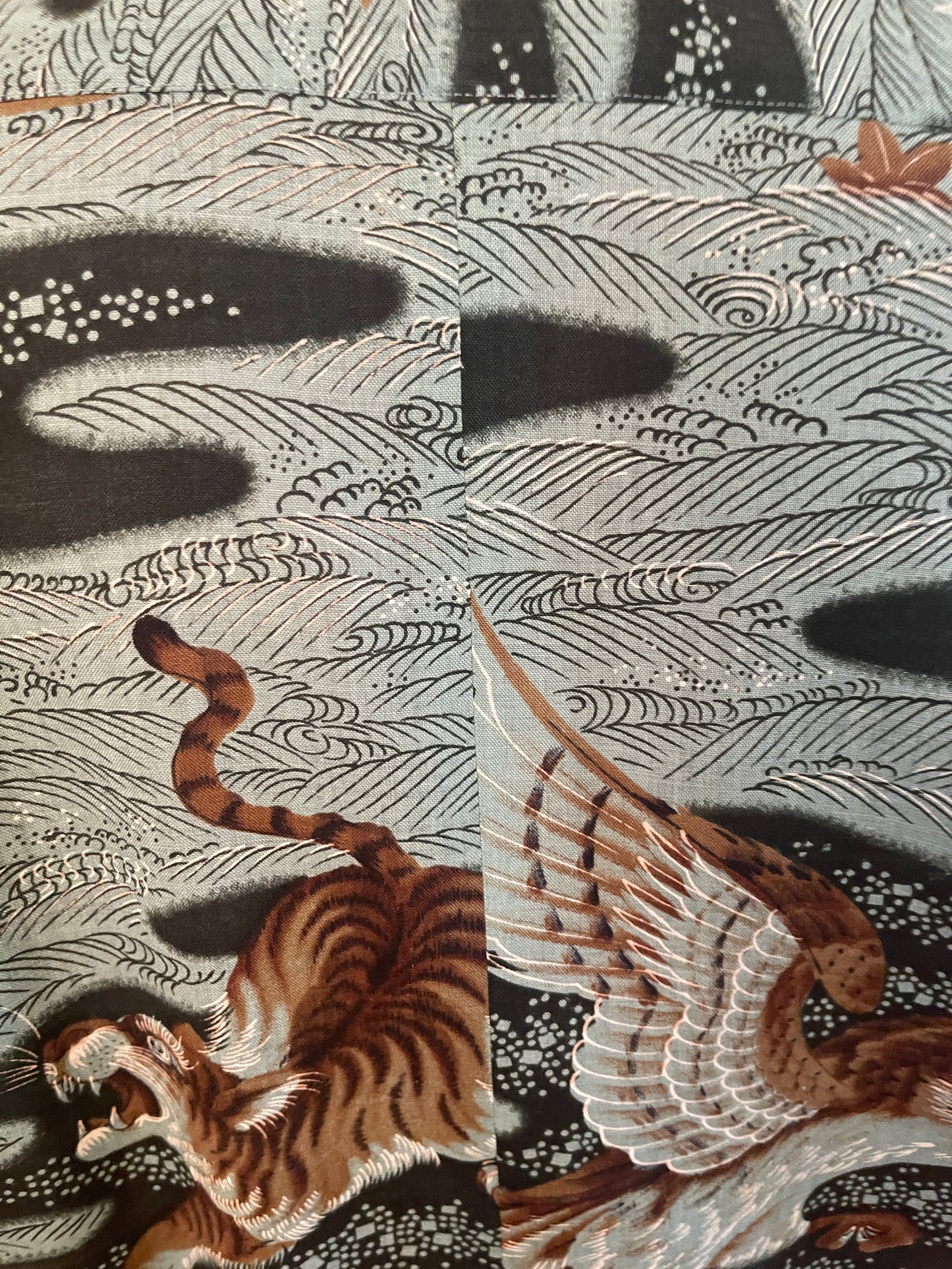 Popular pattern! Tiger & hawk