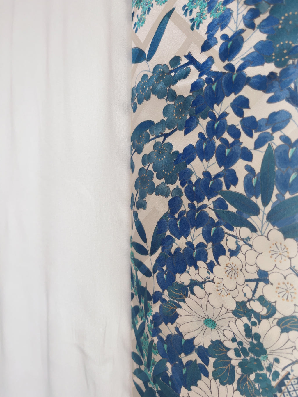 イスラム圏へのお土産に最適【本物の着物生地使用・一点もの】姫ヒジャブ – 和の美をまとうサステナブルな特別なヒジャブ