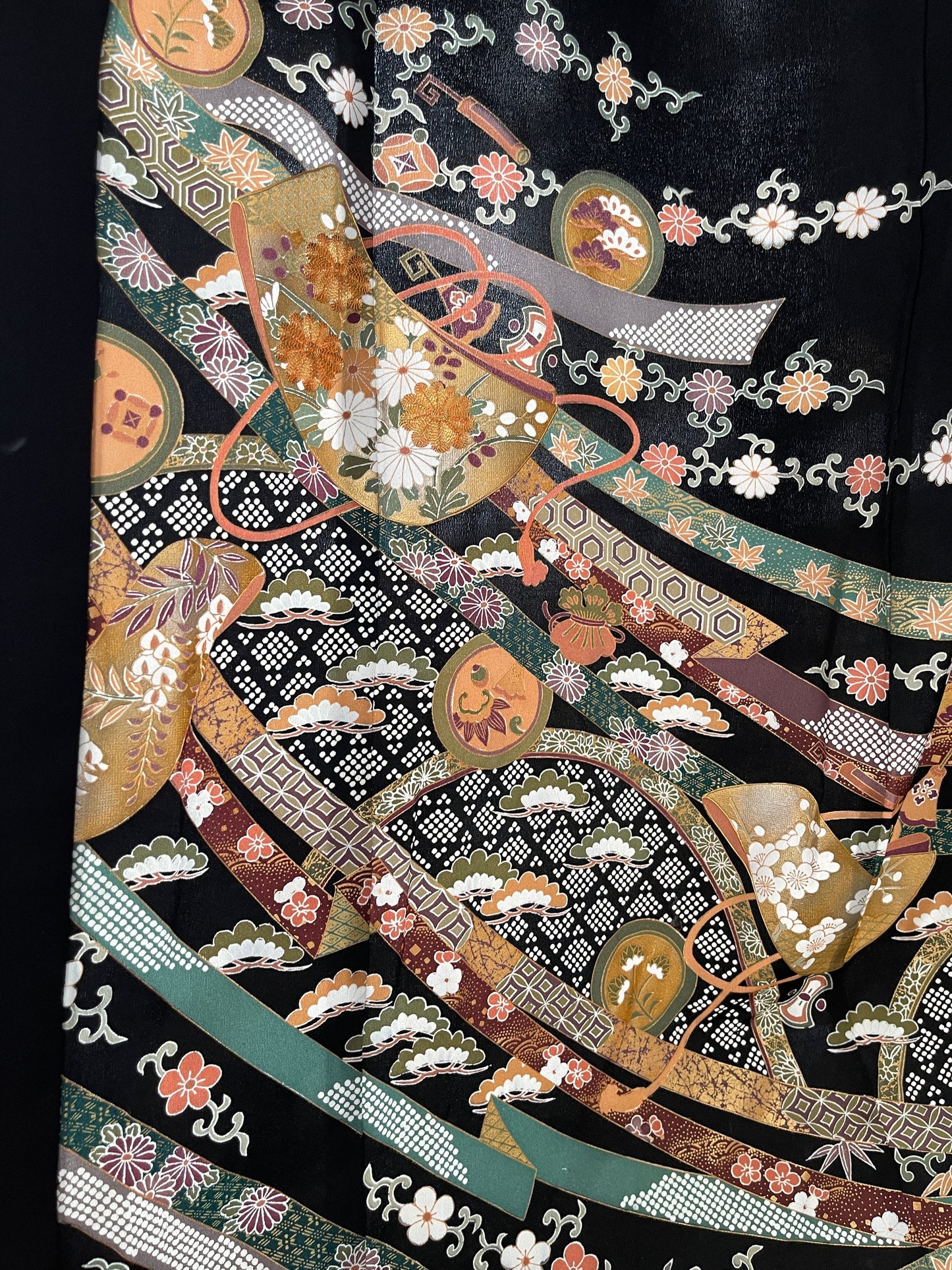 [بالنسبة لأولئك الذين يبحثون عن هدايا بأفكار للأشخاص المهمين في الخارج] ، يعتبر Kimono Abaya ، الذي يحتوي على واحد فقط في العالم مسرورًا من قبل المسلمين ، مثاليًا للهدايا التذكارية الخاصة للأحباء.